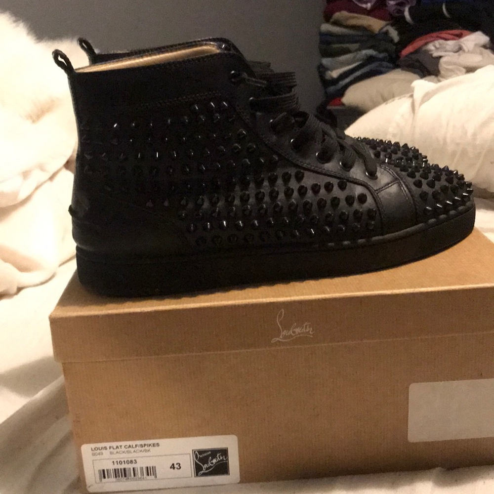 Christian lou boutin size 10
